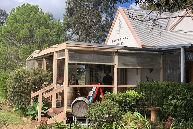 Luxury Hunter Valley Wildlife & Wine Tasting Tour from Sydney - The wildlife stop: koalas, kangaroos, and more