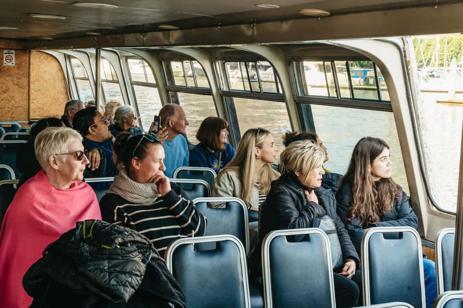 Melbourne: 2-Hour City Highlights River Cruise - Upstream to the MCG and Olympic Park