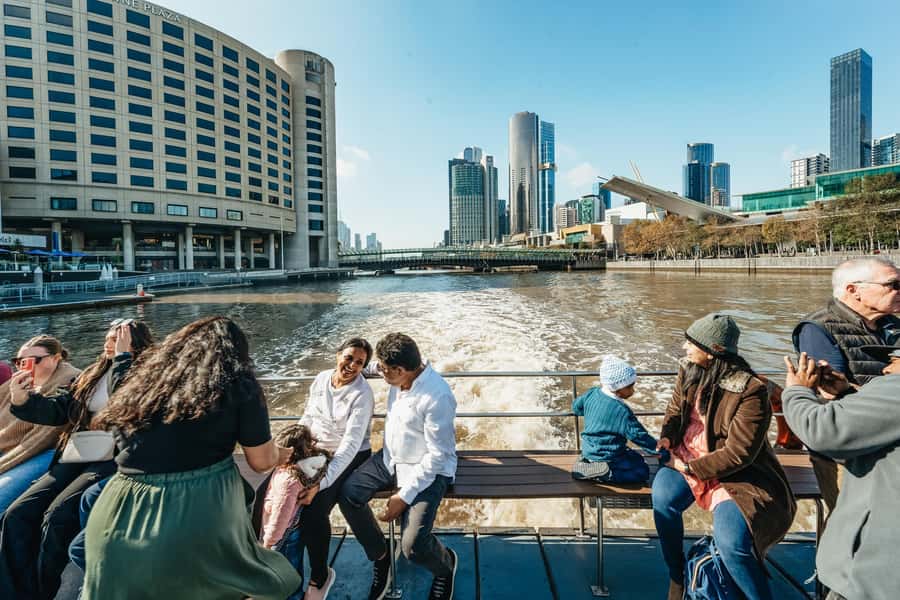 Melbourne: 2-Hour City Highlights River Cruise - From Southgate to Docklands and the lower Yarra