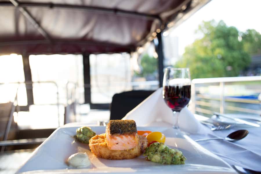 Melbourne: 4-Course Dinner Cruise with Drinks - Who should book this dinner cruise?