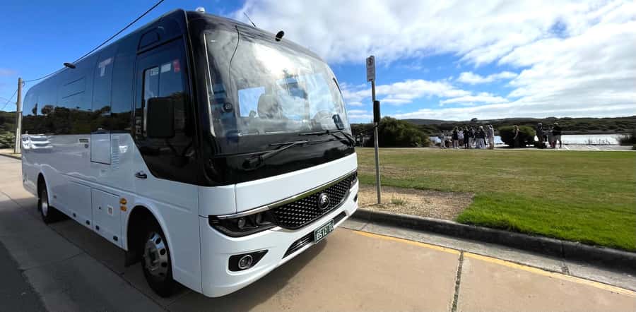 Melbourne: Great Ocean Road Extended–Top Stops&London Bridge - Lorne and Cumberland River