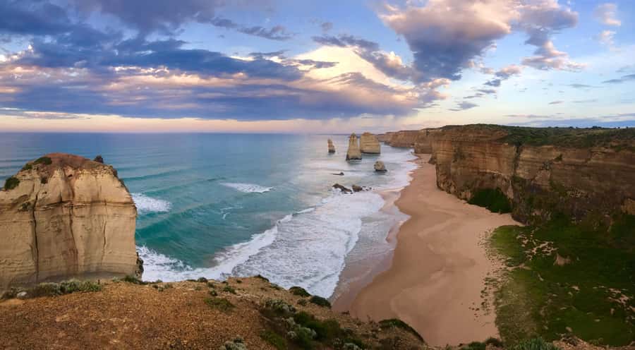 Melbourne: Great Ocean Road & Iconic Coastal Views Day Tour - Why the morning route matters on the Great Ocean Road