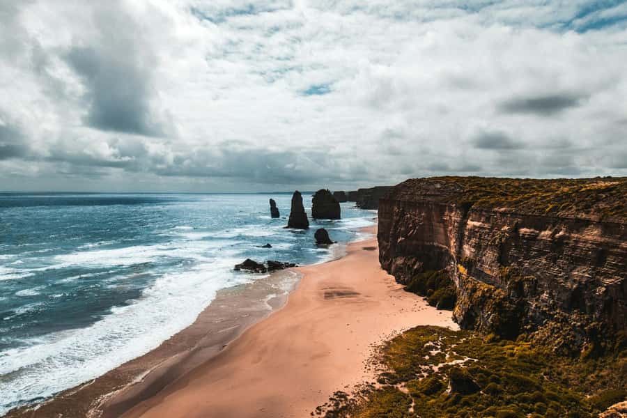 Melbourne: Great Ocean Road & Iconic Coastal Views Day Tour - Loch Ard Gorge and the 1878 shipwreck