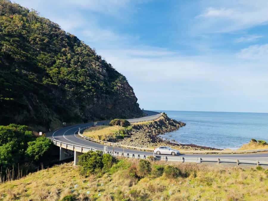 Melbourne: Great Ocean Road Max Highlights & London Bridge - The Twelve Apostles deliver the main event