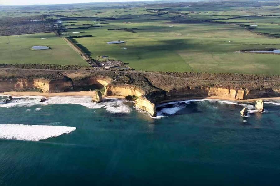 Melbourne: Great Ocean Road Max Highlights & London Bridge - Loch Ard Gorge adds drama and a human story