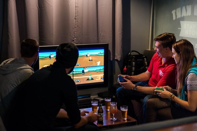 Melbourne's Living Laneway Scene: Local Bars and Their Stories - What happens during the three-and-a-half-hour tour