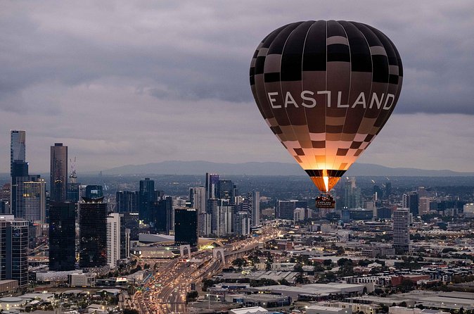 Melbourne sunrise balloon flight & champagne breakfast - Pilots, crew, and the human side of the morning