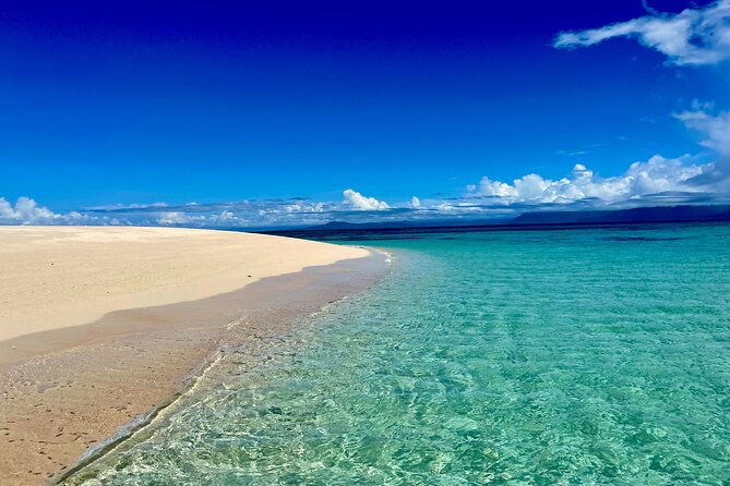 Outer Reef Mackay Cay Sail & Snorkel Adventure from Port Douglas - Food, equipment, and comfort on a nine-hour outing