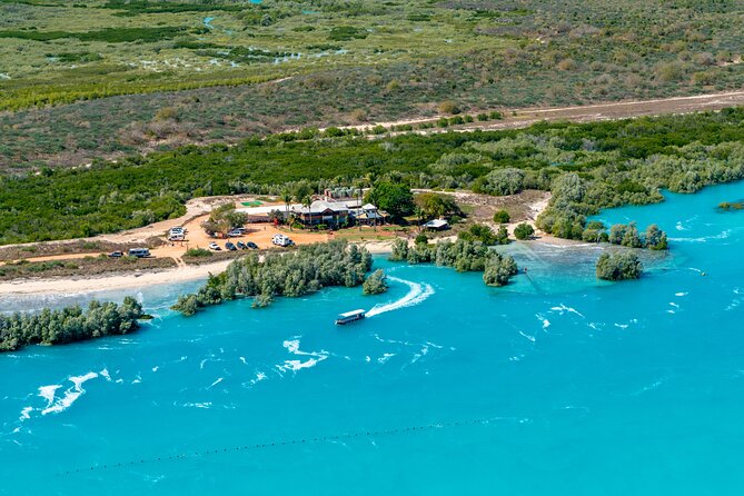 Pearls & Coast: 35-Minute Helicopter Flight & Willie Creek Tour - A small cabin with strict weight rules