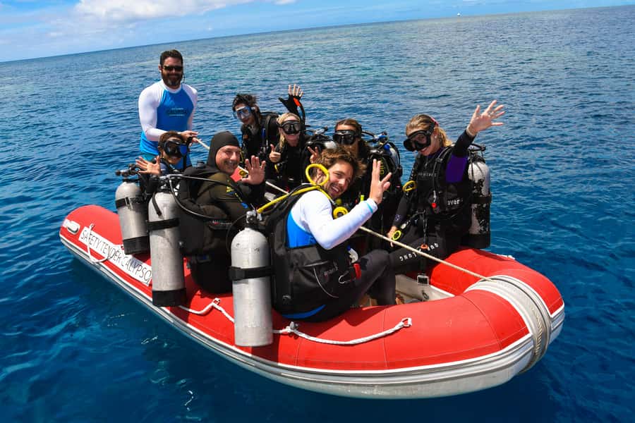 Port Douglas: Outer Barrier Reef Snorkel and Dive Options - Between sessions, food and reef knowledge