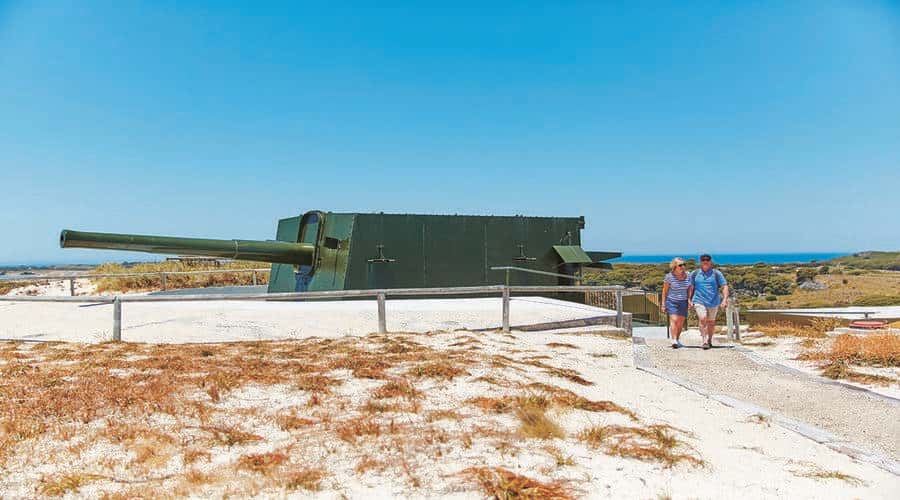 Rottnest Island: Grand Bus and Train Tour with Lunch - Quokkas, beaches, woodland, and salt lakes