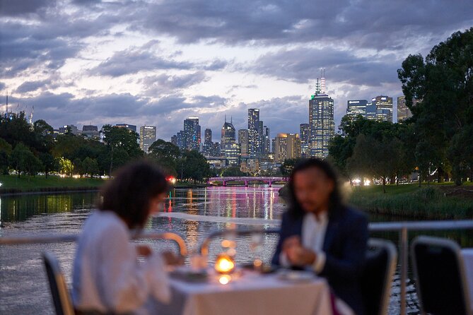 Spirit of Melbourne Dinner Cruise on the Yarra River - How the four-course dinner unfolds