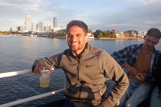 Surfers Paradise: Sightseeing Sunset River Cruise - Commentary that keeps the ride lively