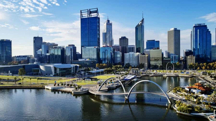 Swan River: Round-Trip Cruise from Perth or Fremantle - From Perth to the Bell Tower and Kings Park