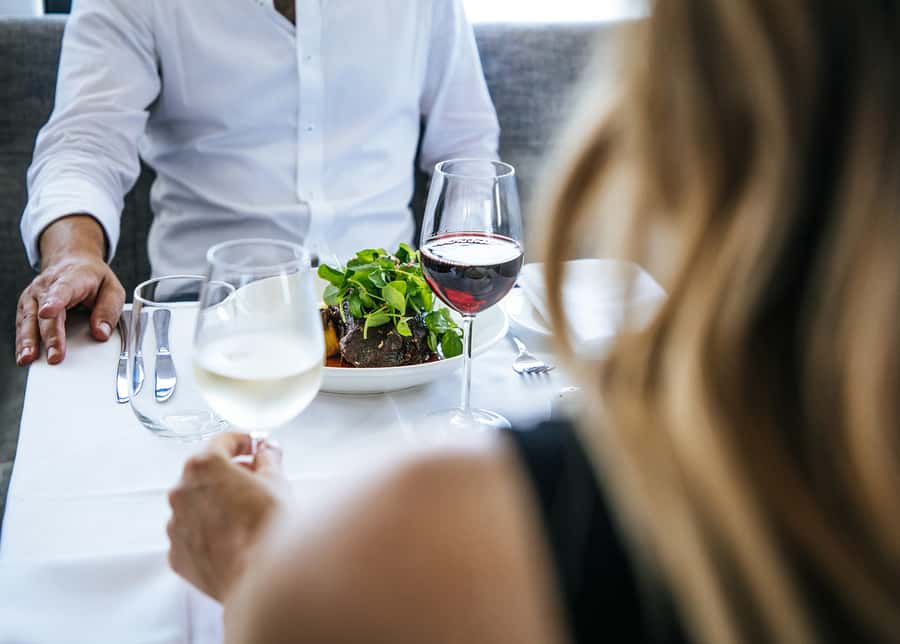 Sydney: 3-Course All Inclusive Dinner Harbour Cruise - A three-course dinner with New South Wales drinks