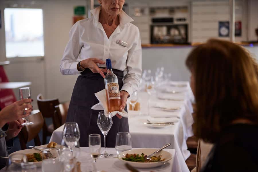 Sydney: 3-Course All Inclusive Dinner Harbour Cruise - Should you book it?