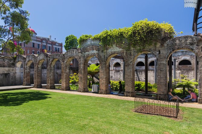Sydney Guided Sightseeing Bus Tour - Woolloomooloo, Potts Point, and Kings Cross from the bus