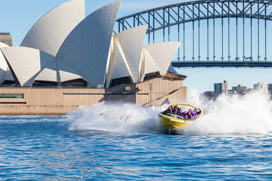 Sydney Harbour: 45-Minute Extreme Adrenaline Rush Ride - Smart preparation for a wet afternoon