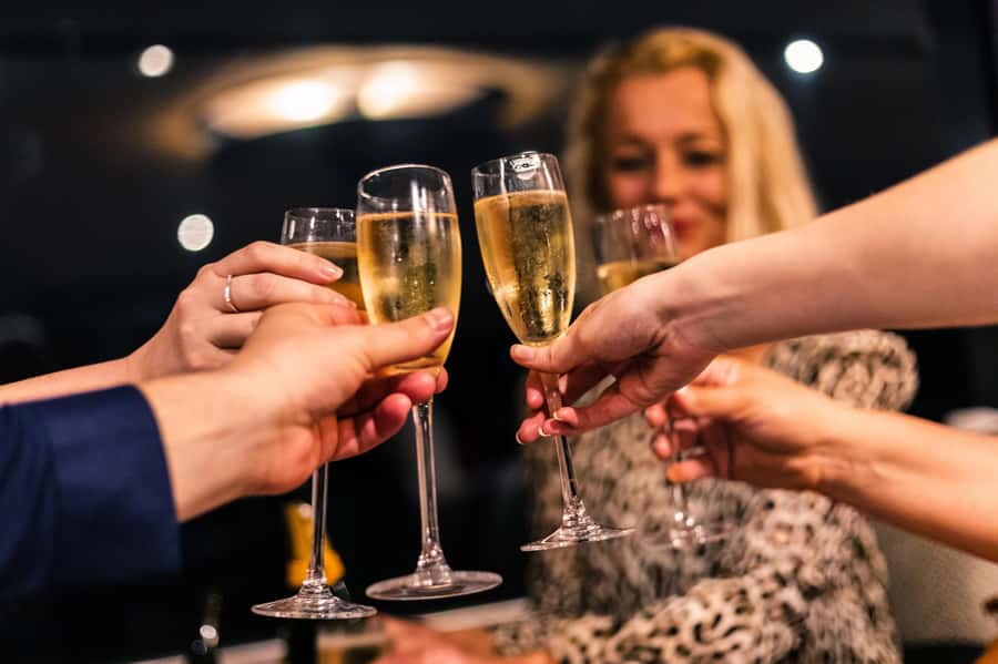 Sydney: Harbour Dinner Cruise with 3, 4 or 6-Course Menu - Sunset timing changes by season