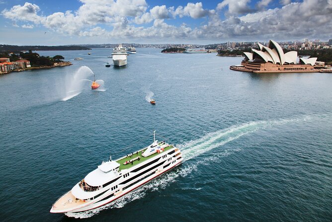 Sydney Harbour Experience Sightseeing Cruise - Timing, delays, and the 1.5-hour promise