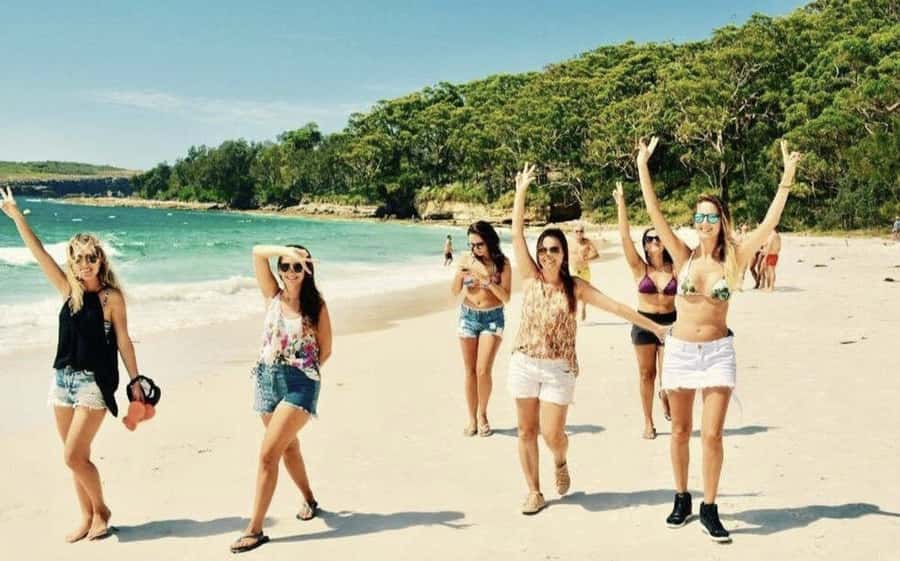 Sydney: Jervis Bay Day Trip with Dolphins, Roos & Beach Time - Weather, comfort and practical limits