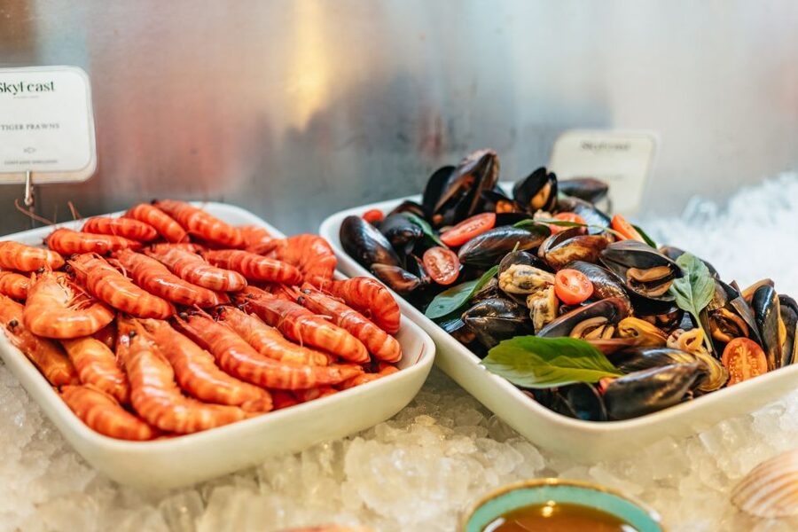 Sydney: Unlimited Skyfeast at Sydney Tower - Hot dishes with Australian touches
