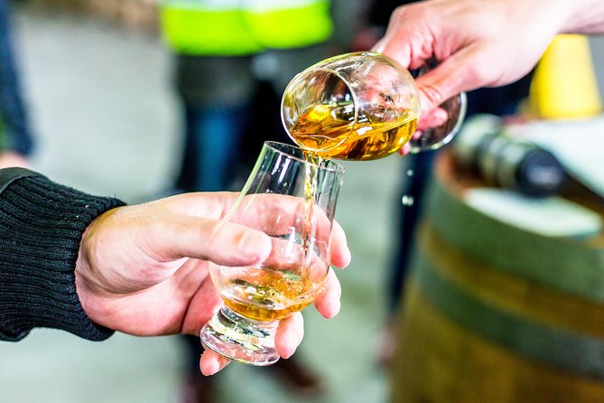 Tasmanian Premium Wine Tour with Tasmanian Cheese Platter - Meeting winemakers and seeing the cellar-door side