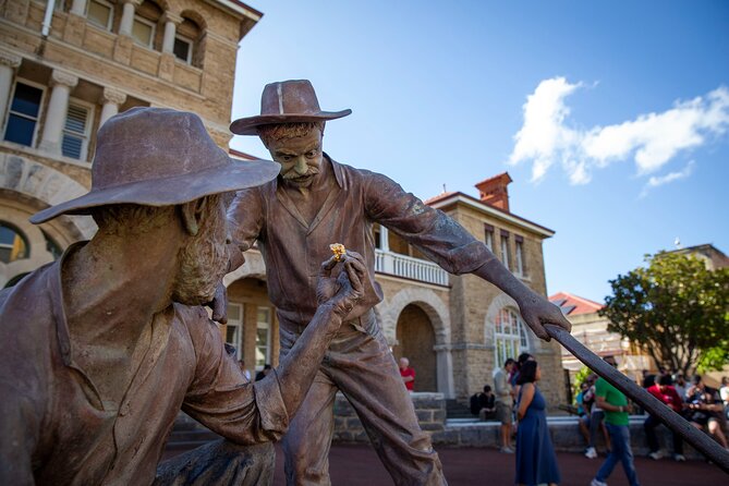 The Perth Mint Gold Tour - Allow an hour for the tour, and longer for the full visit