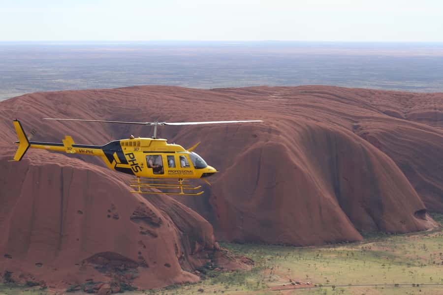 Uluru 15-Minute Helicopter Experience - From your resort to the Ayers Rock airport