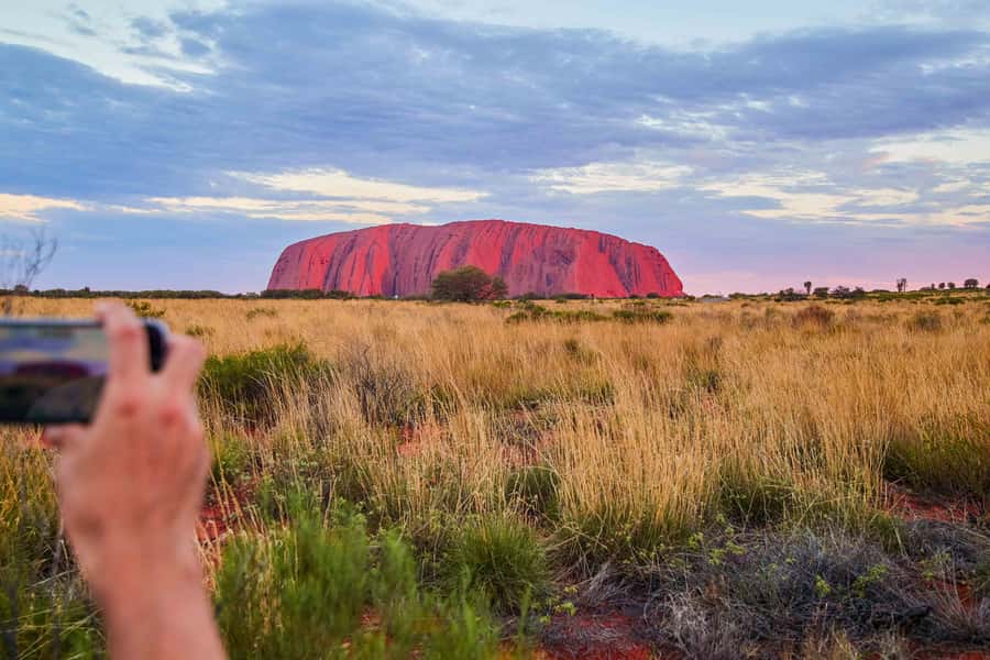 Uluru: Sacred Sites & Sunset Tour with Wine & Cheeseboard - What to bring and how to prepare