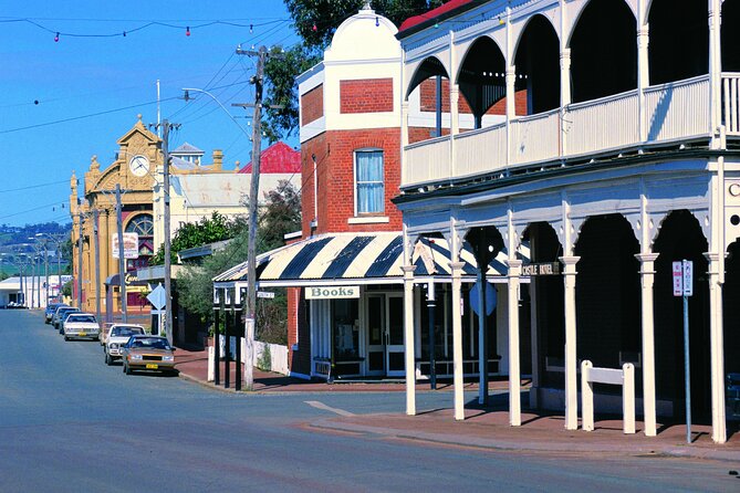 Wave Rock, York and Aboriginal Cultural Day Tour from Perth - Hippo’s Yawn and the geology around Hyden