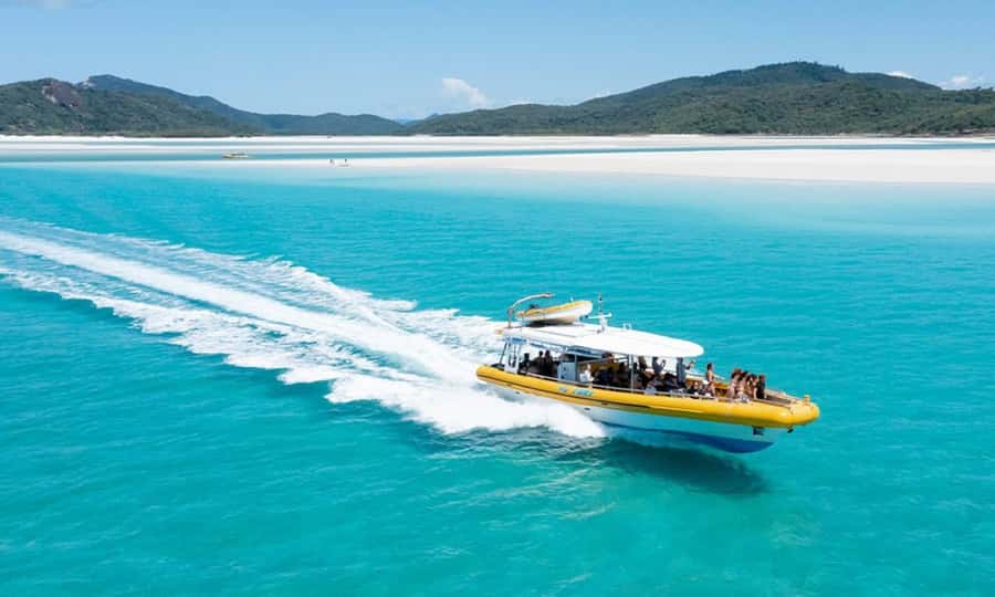 Whitsunday: Whitsunday Islands Tour with Snorkeling & Lunch - Snorkeling near the Great Barrier Reef